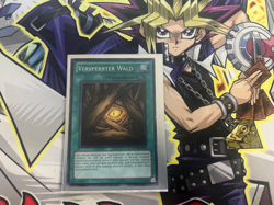 CLOSED FOREST SUPER RARE FRENCH YDT1-EN002 DE002 NEAR MINT YUGIOH - Image 1