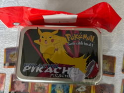 New Nintendo Vtg Pokemon Storage Tin Box Pikachu 1999 + Artbox Flipz cards 36 - Image 2