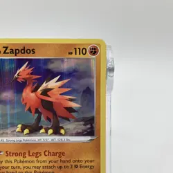Galarian Zapdos Holographic Rare 082/203 Pokemon TCG Evolving Skies NM/M - Image 3