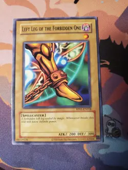 Retro Pack (2020 Date Reprint) #RP01-EN018 Left Leg of the Forbidden One - Image 1