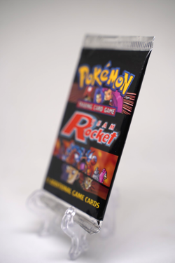 21.00g Pokemon Team Rocket Unlimited Booster Pack Factory Sealed WOTC 2000 - Image 4