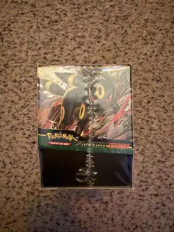 Pokemon TCG Sword & Shield- Evolving Skies Build & Battle Stadium (Sealed) - Image 4