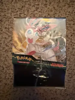 Pokemon TCG Sword & Shield- Evolving Skies Build & Battle Stadium (Sealed) - Image 5