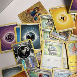 Pokemon Cards Bulk Lot Trainers Toolkit And Bulk Mix - Image 4