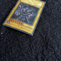 Red Eyes Black Dragon SDJ-001 Holo 1996 Yu Gi Oh! Ultra Rare LP Raw Ungraded - Image 5