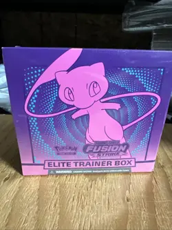 Nintendo Pokemon TCG: Sword & Shield Fusion Strike Elite Trainer Box 820650809330 - Image 1