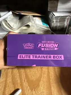Nintendo Pokemon TCG: Sword & Shield Fusion Strike Elite Trainer Box 820650809330 - Image 5