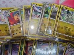 Dragon Type Pokemon TCG x29 Bulk Reverse Holo Included Lot - Image 4