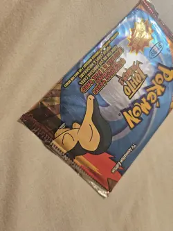 Pokemon Cyndaquil Johto Series 1 2001 Topps TV Animation Ed. Sealed Booster Pack - Image 4