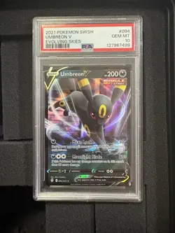 Pokemon TCG Umbreon v Evolving Skies Holo Ultra Rare Card 094/203 PSA 10 - Image 1