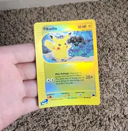 Pikachu 84/144 Reverse Holo Skyridge Pokemon - Image 1