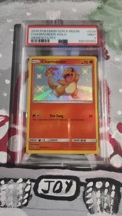 2019 POKEMON SUN & MOON CHARMANDER - HOLO HIDDEN FATES SV6/SV94 PSA 9 - Image 1