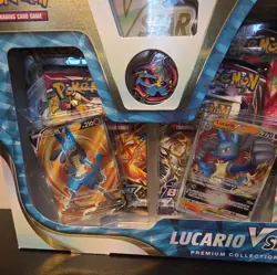 Pokemon TCG Lucario VSTAR Premium Collection (290-85124) - Image 2