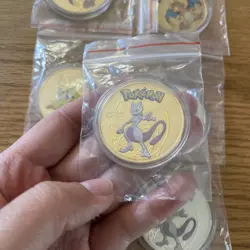 Pokemon Gold & Silver Collectible Coins Mewtwo Pikachu Charizard Venasaur Lot - Image 2