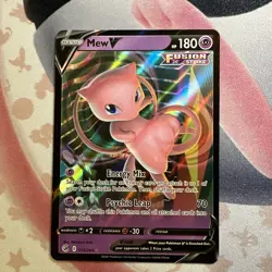 Mew V Pokemon FUSION STRIKE Full HOLO 113/264 NM MINT Card - Image 1