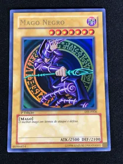 Yugioh Dark Magician DIY-P006 1ST ULTRA (NM) PORTUGESE - Image 1