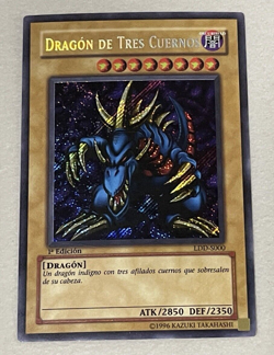 Tri-Horned Dragon LDD-S000 1ST Edition SPANISH Secret Rare LOB-000 Yugioh HP - Image 1