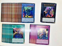 Yugioh Complete Competitive Deluxe Dark Magician Deck + Extra Deck + Bonus Gift - Image 1