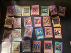 vintage yugioh lot of 150 blue eyed dragon dark magician and first edition - Image 1