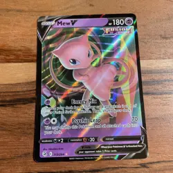 Pokemon TCG Mew V Fusion Strike 113/264 Holo Ultra Rare - Image 1
