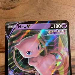 Pokemon TCG Mew V Fusion Strike 113/264 Holo Ultra Rare - Image 3