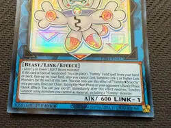 YummySnatchy JUSH-EN022 Justice Hunters 1st Edition Ultra Rare (UR) Yu-Gi-Oh! - Image 2