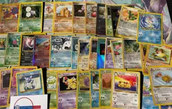 Lotto POKEMON 260+ Carte VINTAGE/Holo E Rare (Set Base/jungle/Charizard) Played - Image 4
