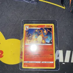 Charizard 025/185 Vivid Voltage Reverse Holo Rare Pokemon Card NM/M+ - Image 1
