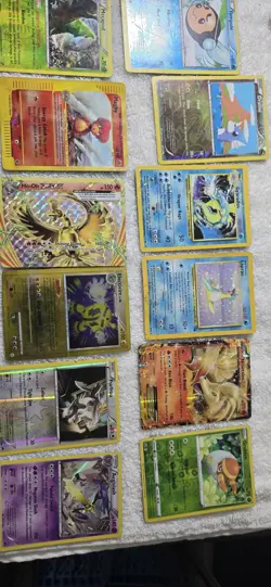 Pokemon Cards Bulk Lot 300+ w/ Holos, EX & BREAK, Trainers/Energy + 2 Burger Kin - Image 2