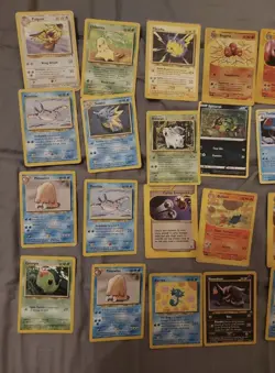 Lotto 29 carte pokemon set misti typhlosion e dugtrio reverse holo - Image 3