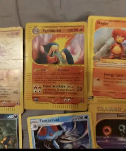 Lotto 29 carte pokemon set misti typhlosion e dugtrio reverse holo - Image 4