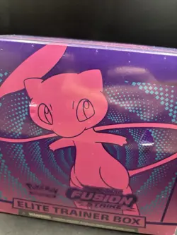 Pokemon Sword & Shield Fusion Strike ETB ( Elite Trainer Box ) Sealed *RIPPED* - Image 2