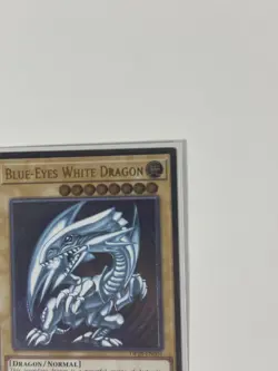 Blue-Eyes White Dragon Ultimate Rare Card OP28-EN001 (OTS Tournament Pack 28) - Image 4
