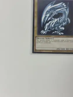 Blue-Eyes White Dragon Ultimate Rare Card OP28-EN001 (OTS Tournament Pack 28) - Image 5