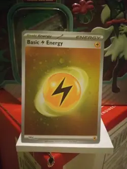Lightning Energy Cosmo Holo 151 Yellow SVE 004 Pokemon !!MINT!! - Image 1
