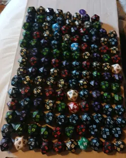 LOT Of MTG Spindown Dice Lot Of 136 Various sets and colors Magic Gathering - Image 1