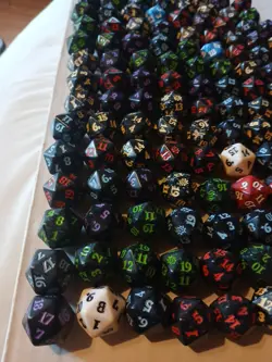 LOT Of MTG Spindown Dice Lot Of 136 Various sets and colors Magic Gathering - Image 2