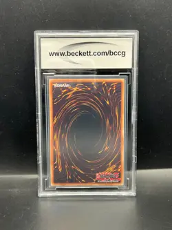 Pokemon Beckett BCCG 10 MINT Dark Magician LC01-EN005 Ultra Rare Limited S#8043 - Image 2