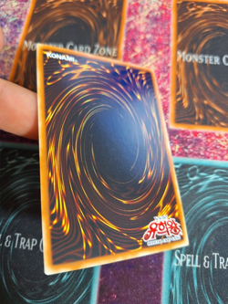 Yu-Gi-Oh! Korean Dark Magician 15AX-KRY01 Prismatic Secret Rare Near Mint - Image 3