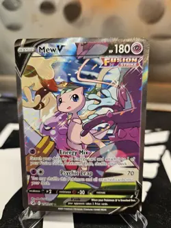 Pokemon TCG Mew v Fusion Strike 251/264 Holo Full Art Ultra Rare - Image 1
