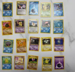Lot of 20 Pokemon Cards Base Set including Unown 33/75 - Image 1