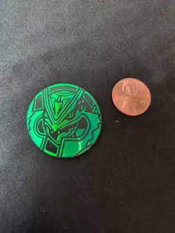 OFFICIAL POKEMON TCG PLASTIC GREEN HOLOFOIL RAYQUAZA COIN - Image 1