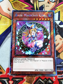 Dark Magician Girl ra04-en107 1st Edition (M/NM+) Platinum-Secret Rare Yu-Gi-Oh! - Image 1