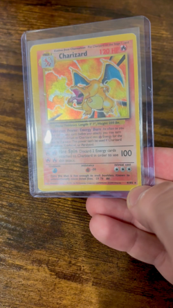 Charizard 004/102 Base Set Holo Slight Miscut - Damaged - Pokemon TCG - Image 2