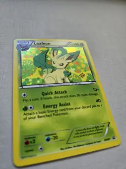 Pokemon TCG Leafeon BW87 Black Star Promo Holo Card Black & White Promos - Image 2