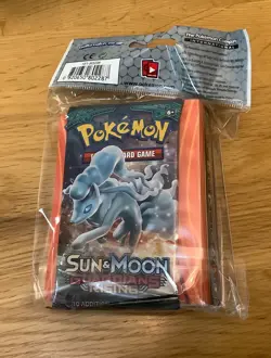 Pokemon Sun and Moon Guardians Rising Booster Pack and Mini Binder/ Folder New - Image 1