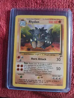 Pokemon TCG Lot 32 Of Vintage Cards NO Energy,NO Trainers,NO Iteams,Just Pokemon - Image 4