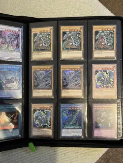 Yu-gi-oh! Binder Bundle Includes 330 Holo Cards blue eyes, dark magician - Image 3