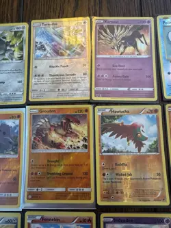 Lot Of 25 Pokemon Cards TCG 2016/2020 XY Evolutions And SWSH - Image 3