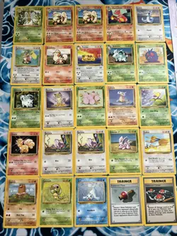 25 Vintage Pokemon Cards Lot: Base Set Jungle WOTC LP-HP+ English - Image 1